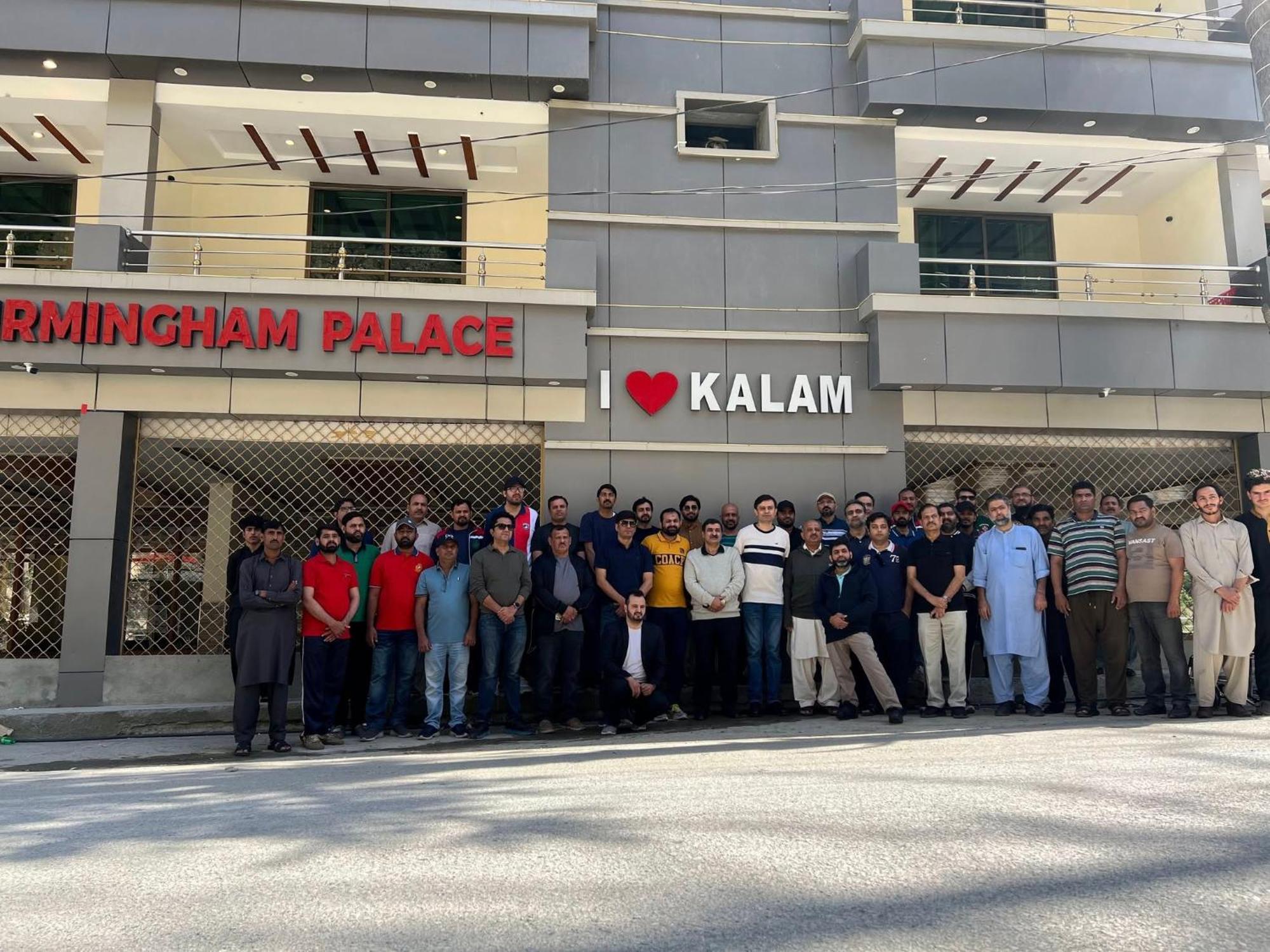 Hotel Birmingham Palace Kalam By Khan Familia Exteriér fotografie